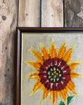 Charger l'image dans la visionneuse de la galerie, Tapisserie vintage encadrée Tournesol
