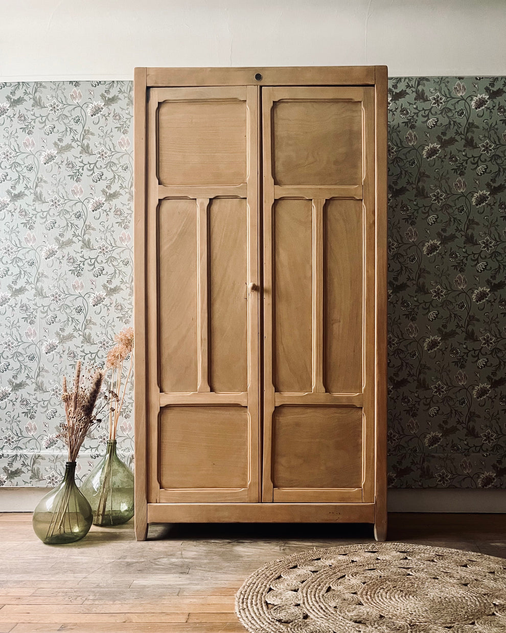 Armoire parisienne