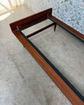Charger l'image dans la visionneuse de la galerie, Lit daybed scandinave en teck
