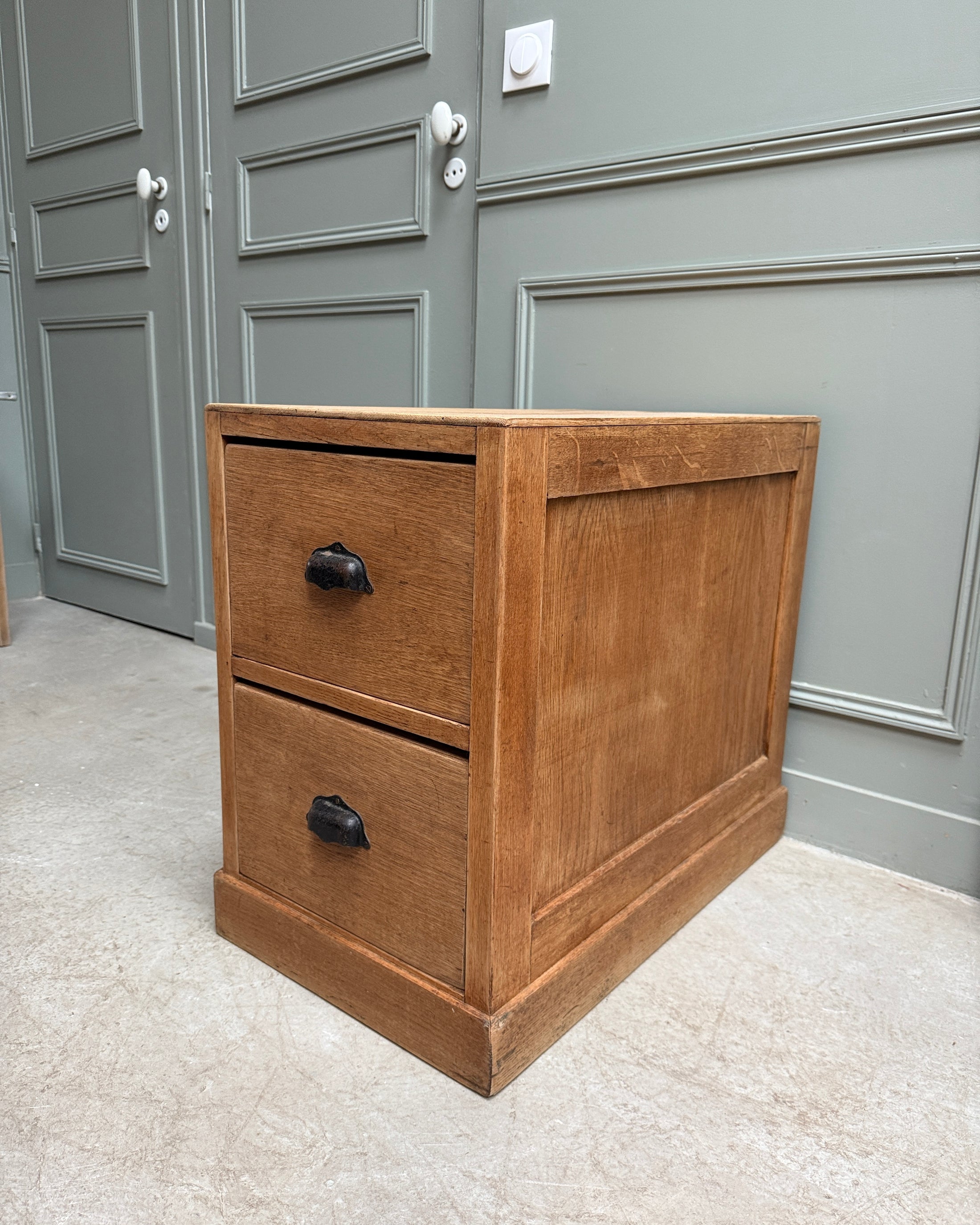 Meuble de métier à tiroirs en chêne