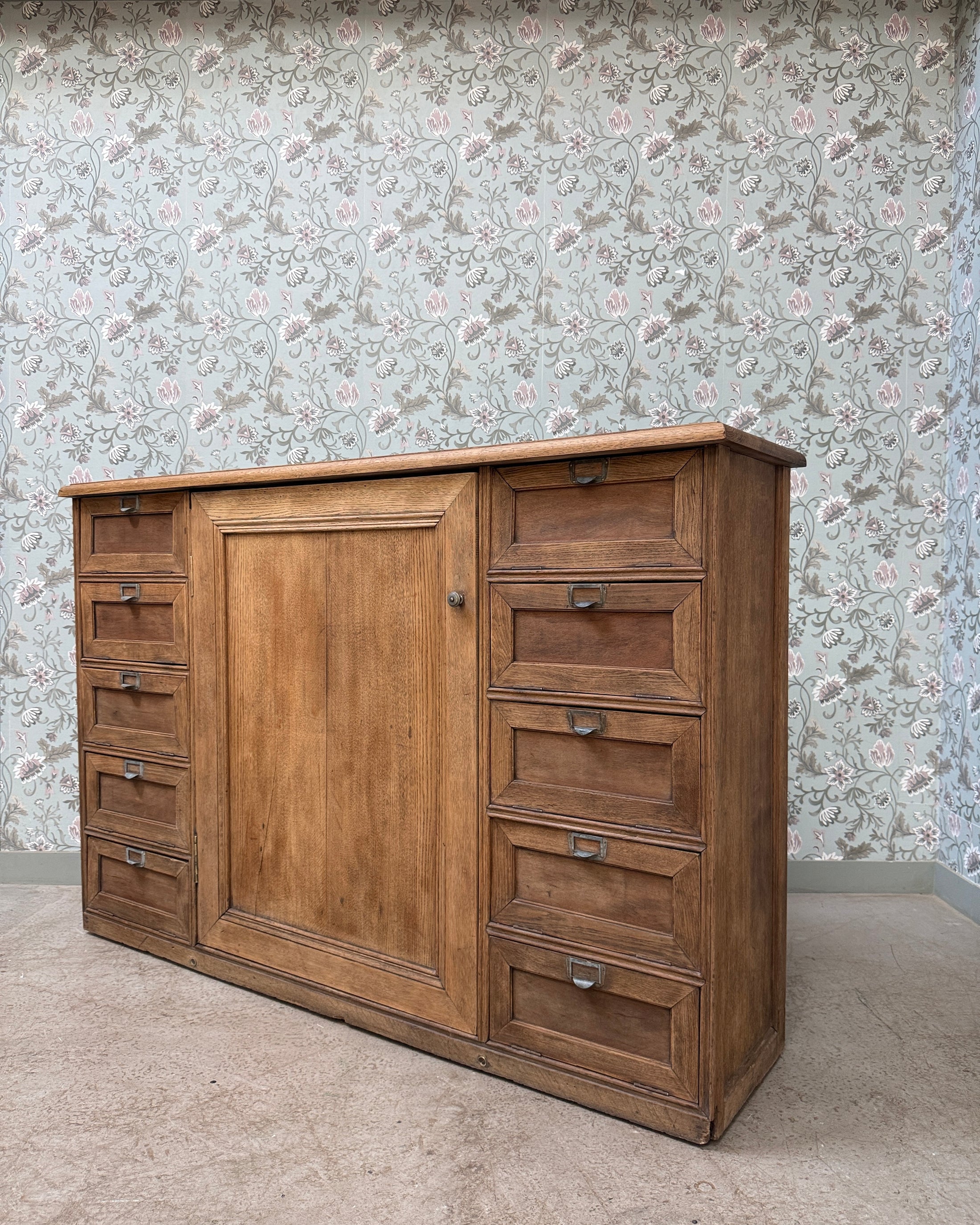Meuble de métier de notaire en chêne
