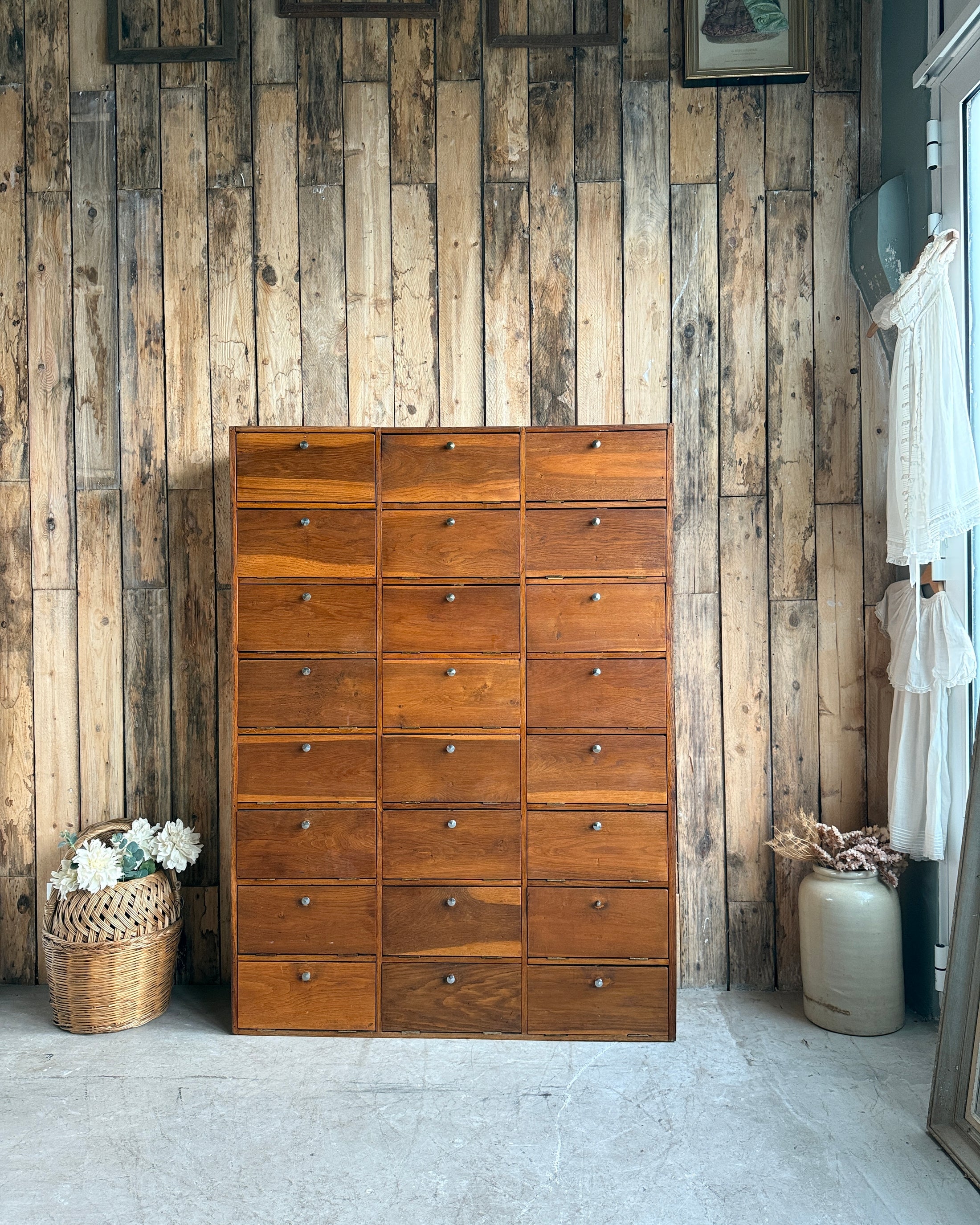 Duo de meuble de notaire à clapets