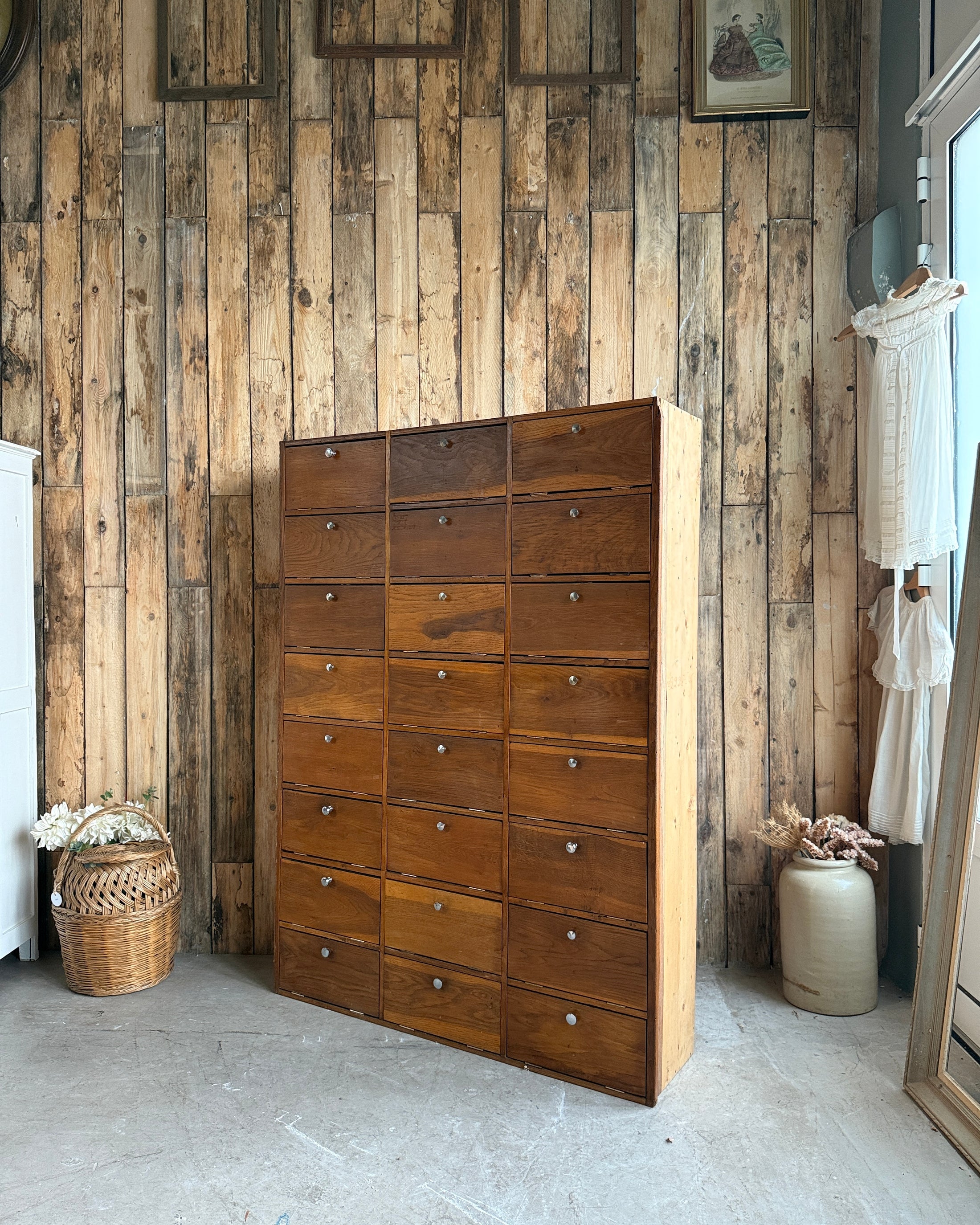 Duo de meuble de notaire à clapets