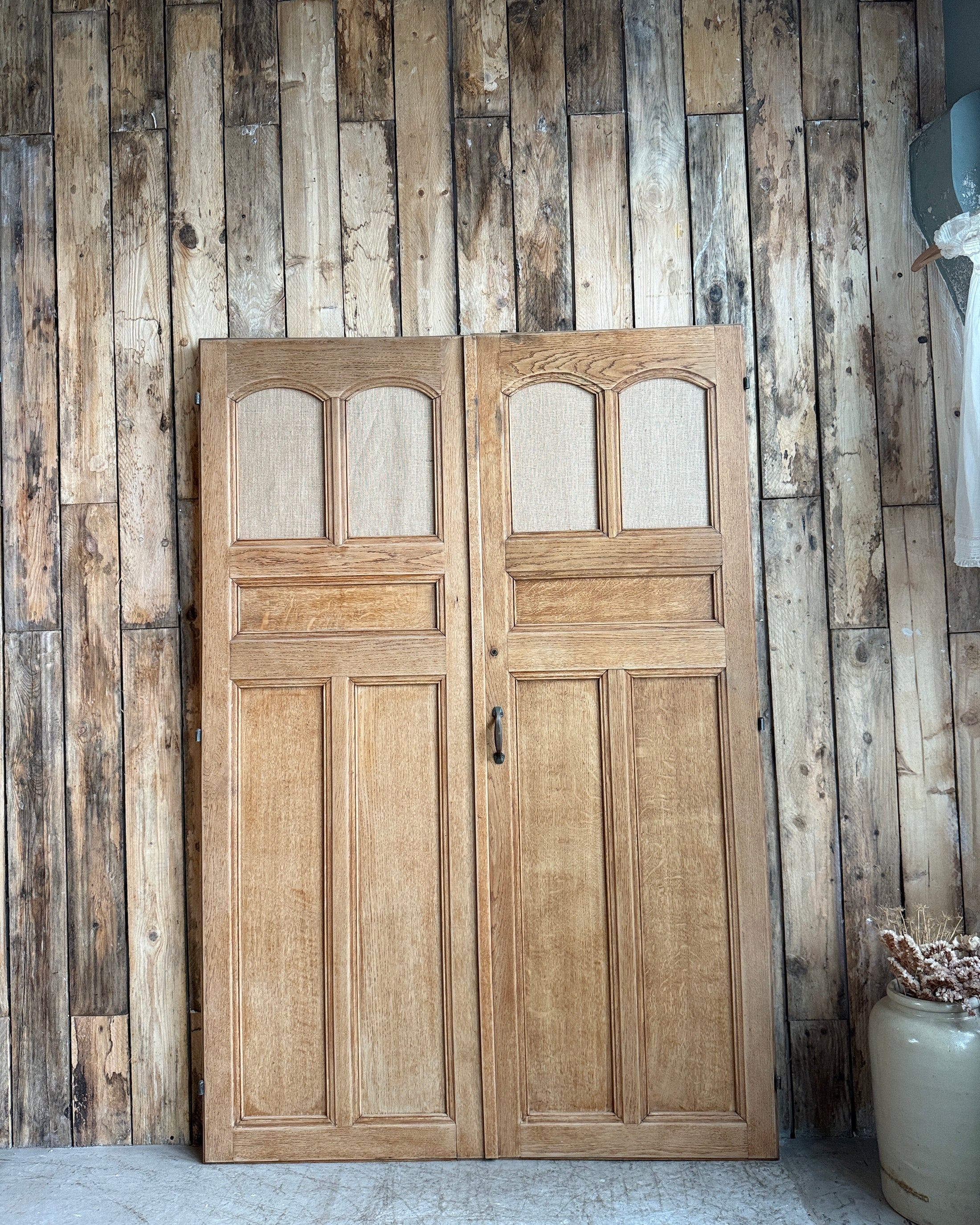 Paire de portes d’une armoire ancienne