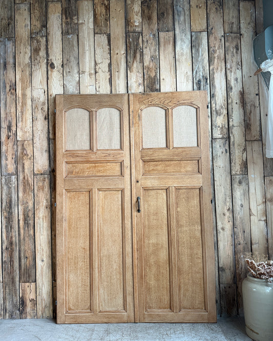 Paire de portes d’une armoire ancienne