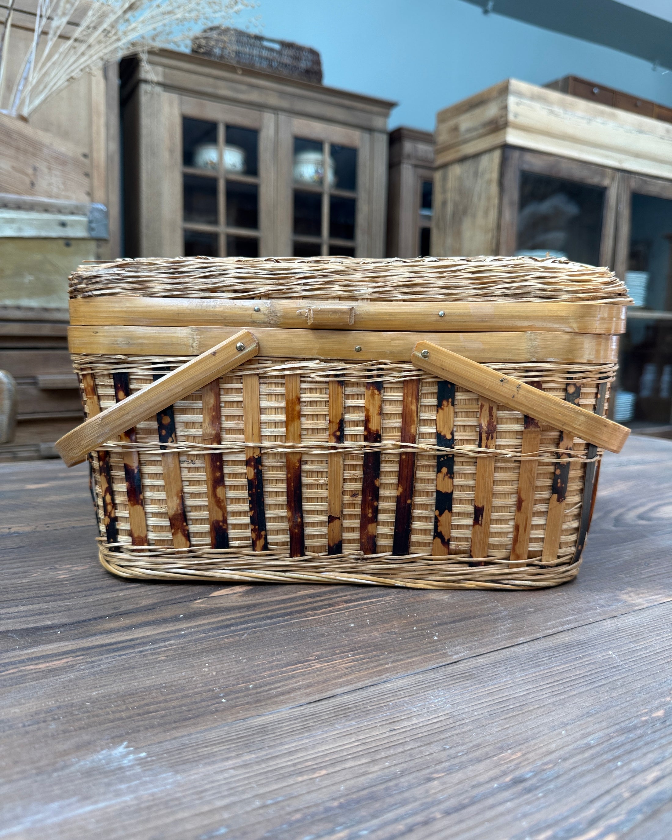 Panier de pique-nique vintage
