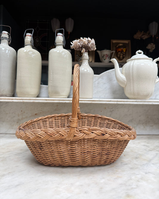 Panier vintage en rotin