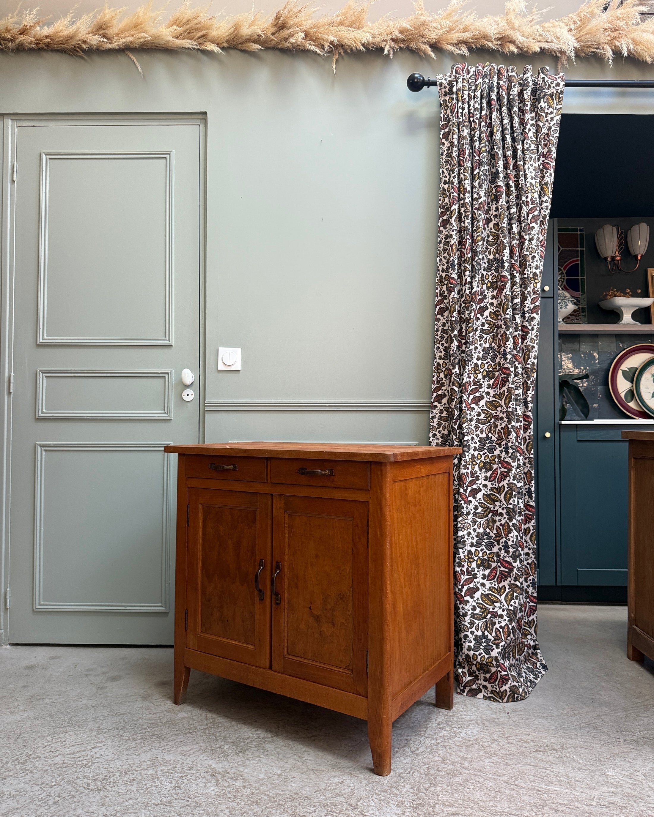 Buffet parisien vintage