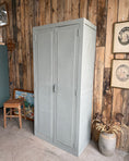 Charger l'image dans la visionneuse de la galerie, Petite armoire parisienne patine verte
