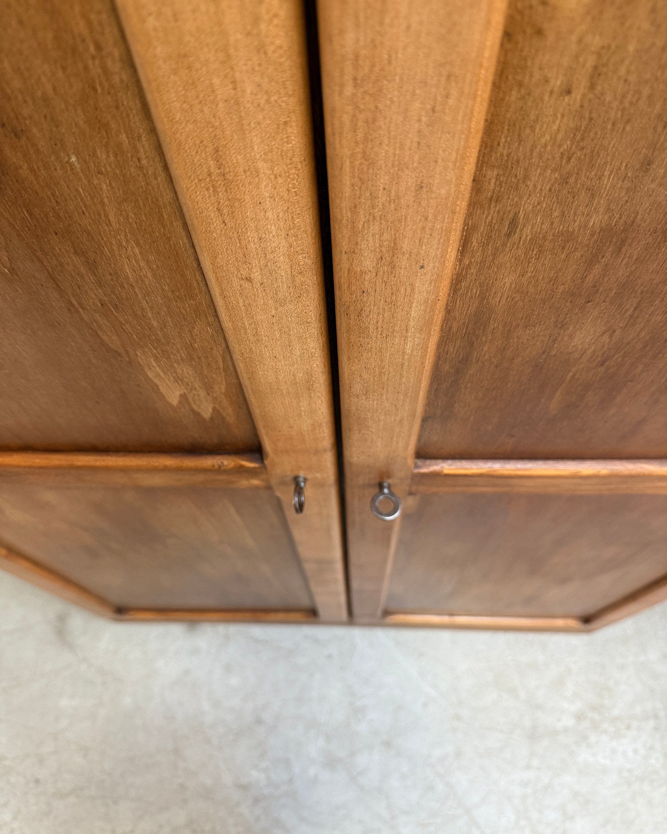 Petite armoire de métier