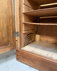 Charger l'image dans la visionneuse de la galerie, Petite armoire de métier
