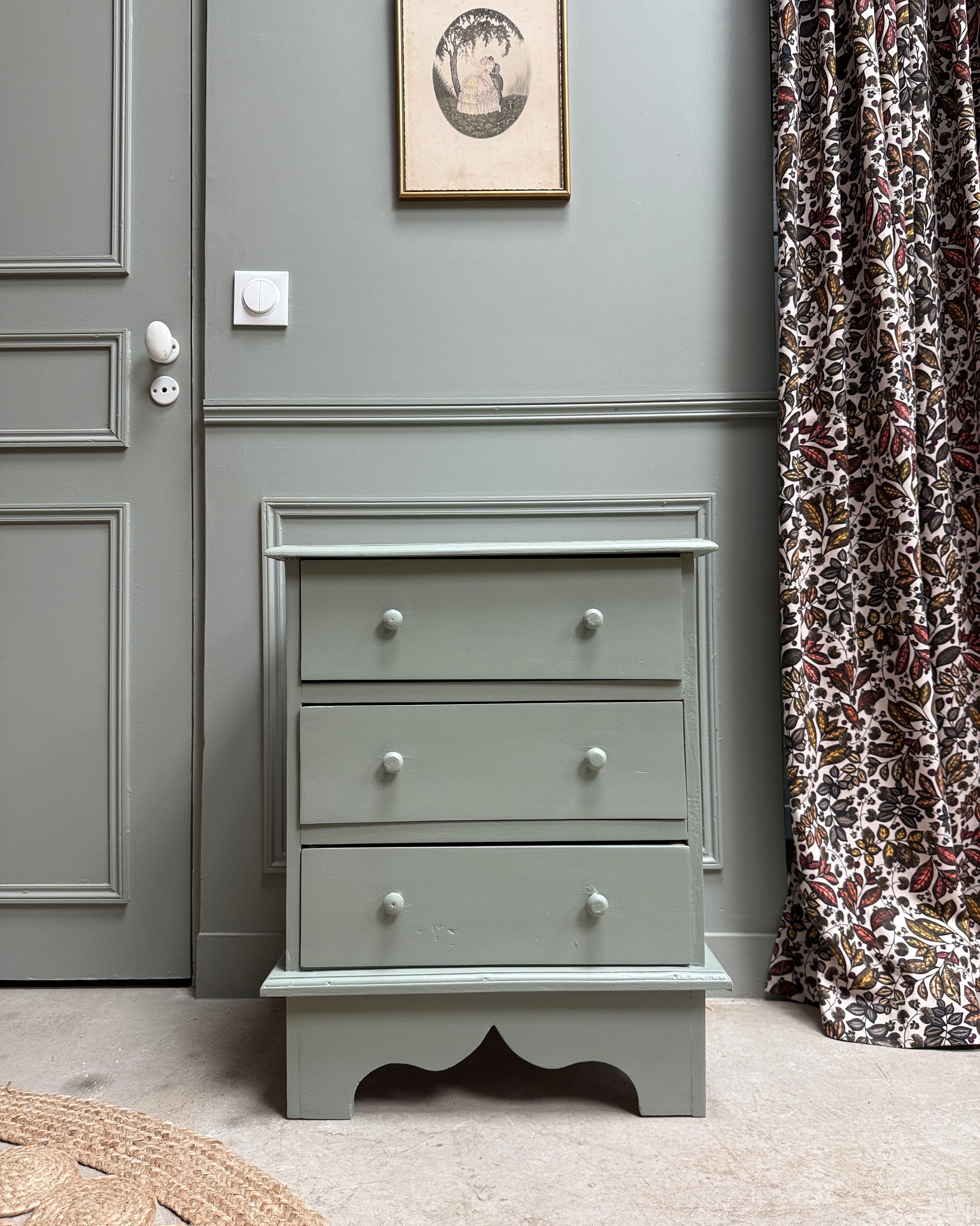 Petite commode vintage verte
