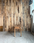 Charger l'image dans la visionneuse de la galerie, Petite console ou table de chevet en pin massif
