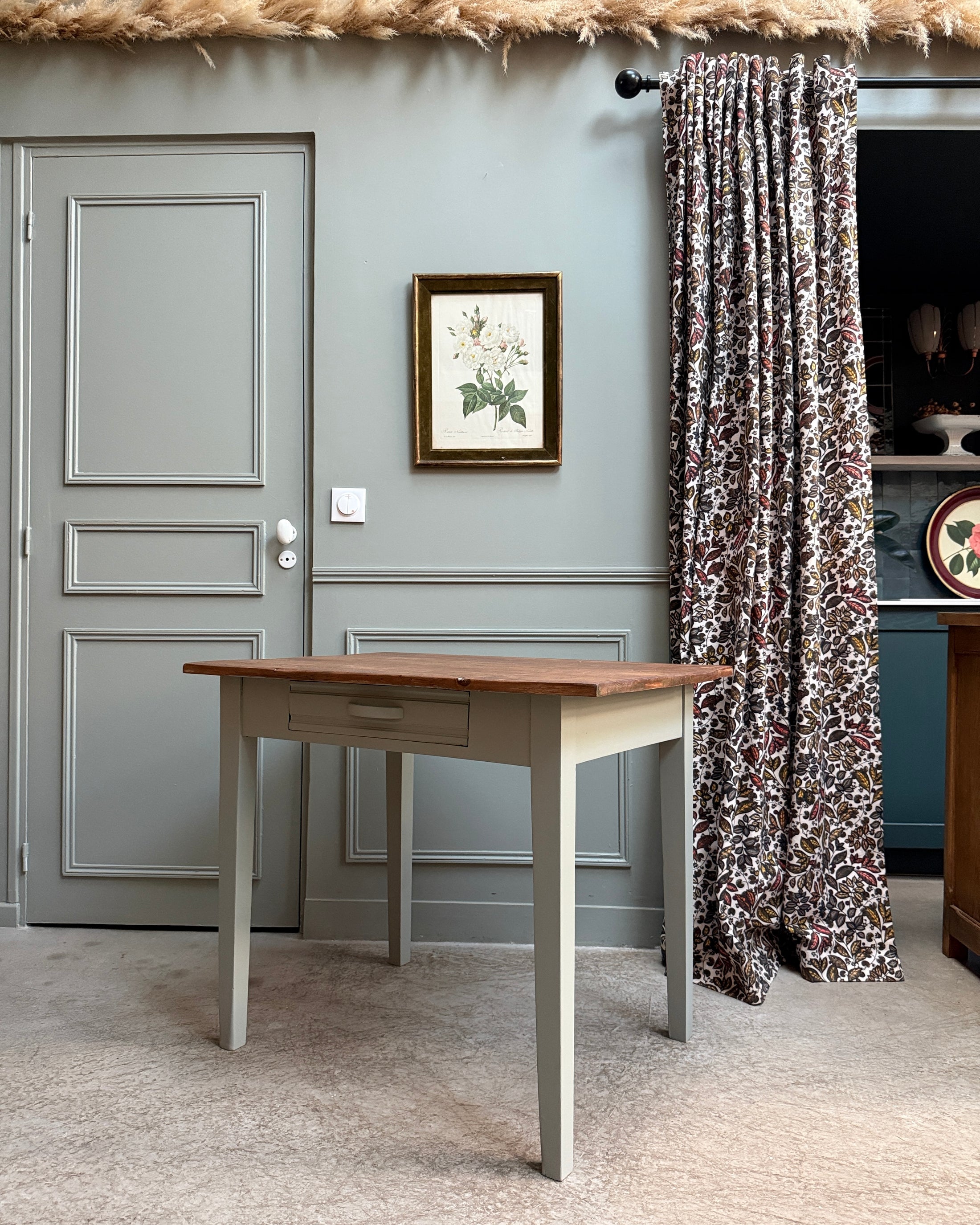 Petite table de ferme ou bureau