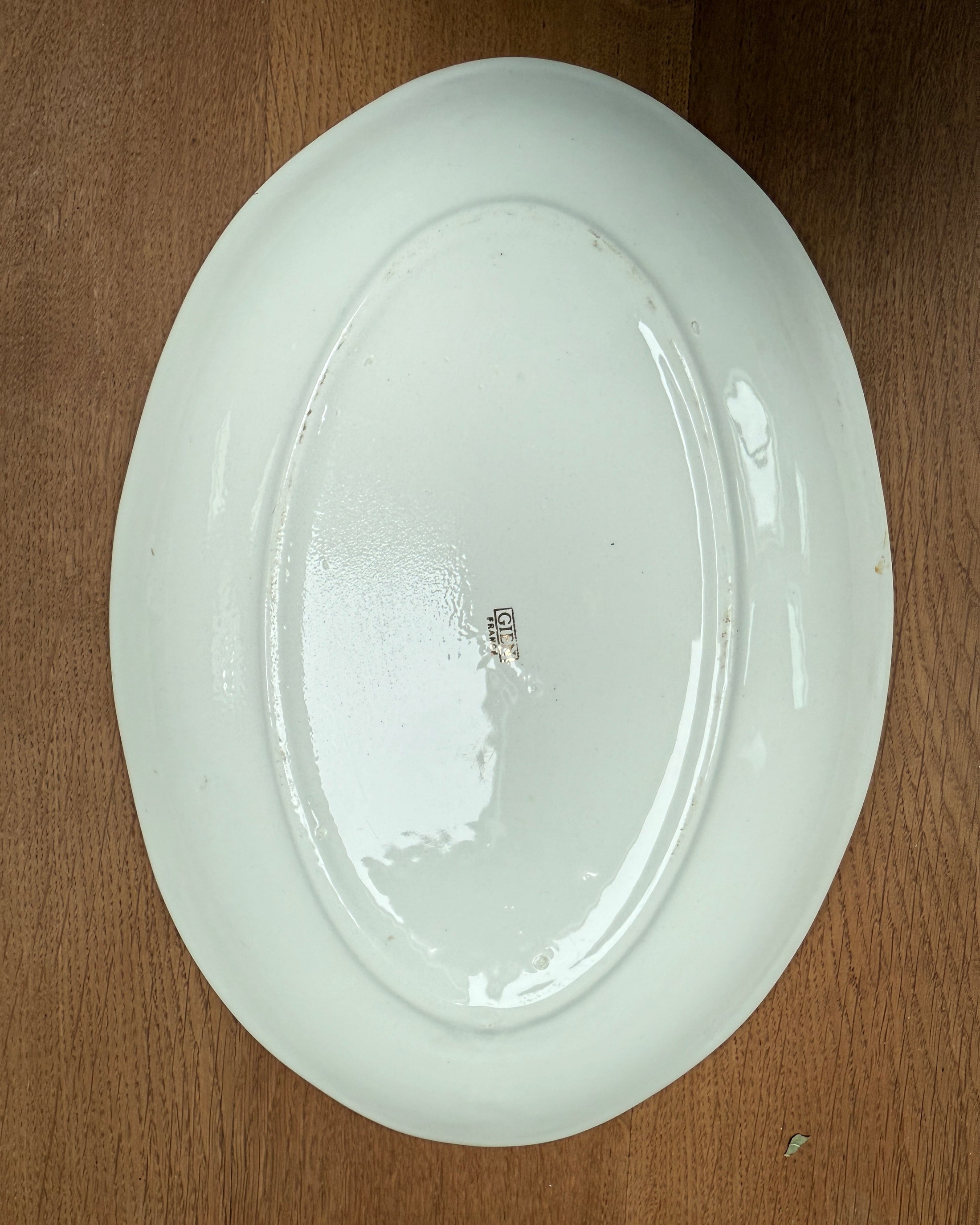 Plat ovale vintage en porcelaine fine Gien