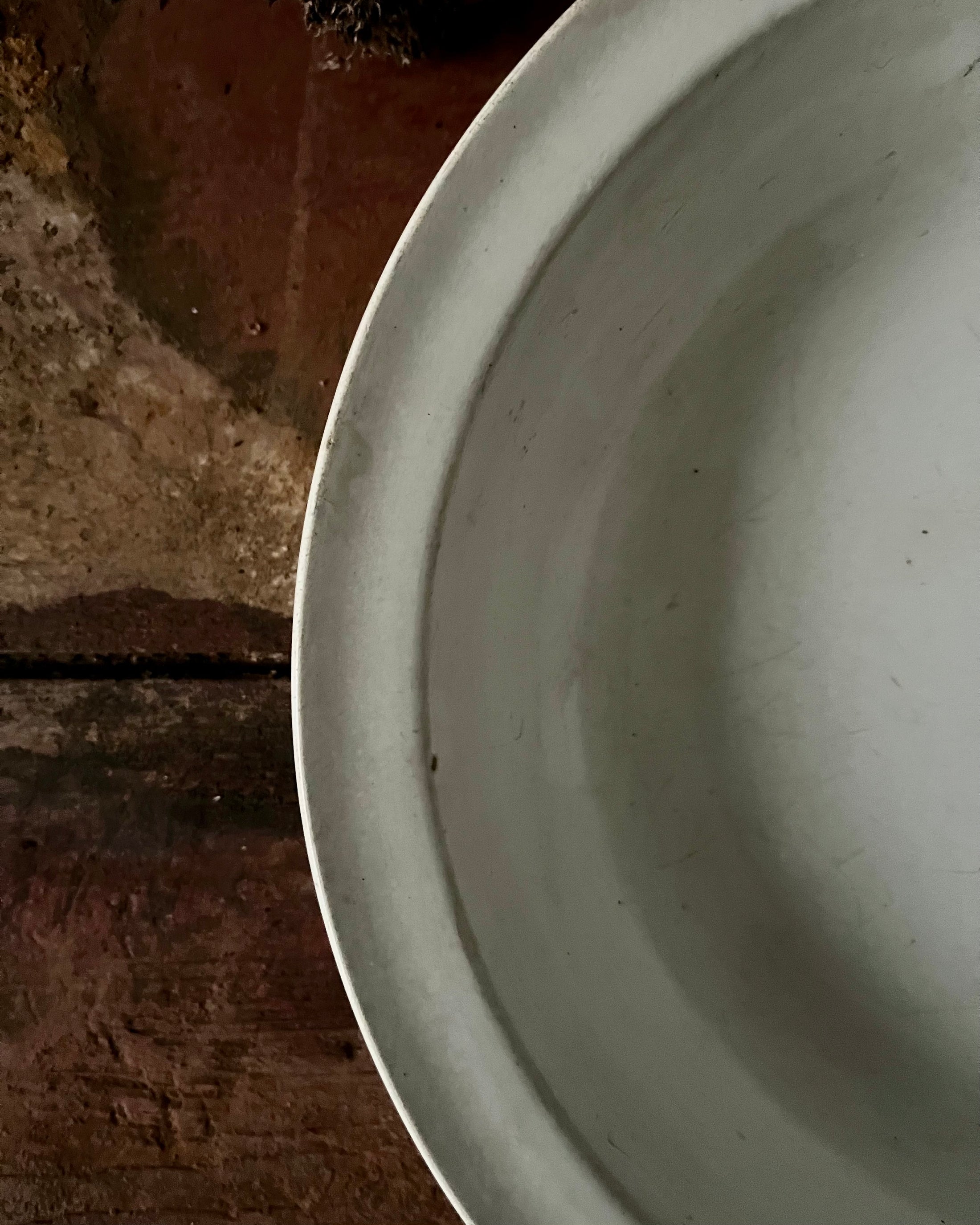 Plat rond creux Creil & Montereau
