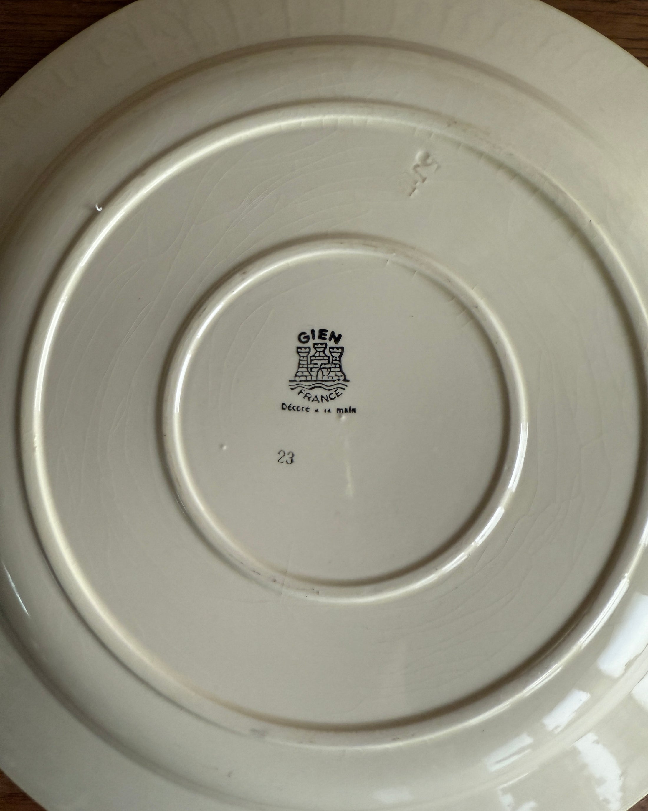 Plat rond plat terre de fer Gien