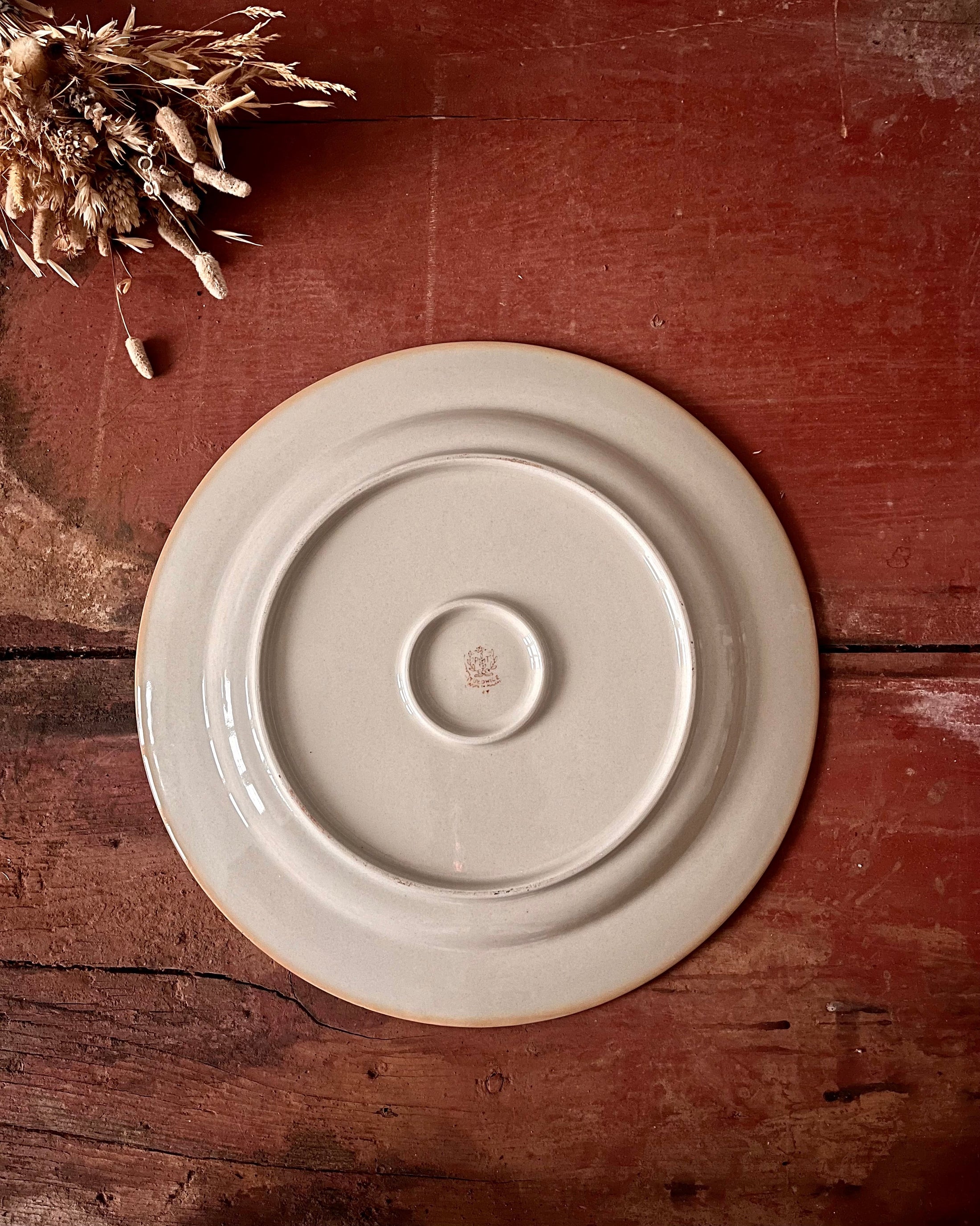Plat rond plat en grès vernissé