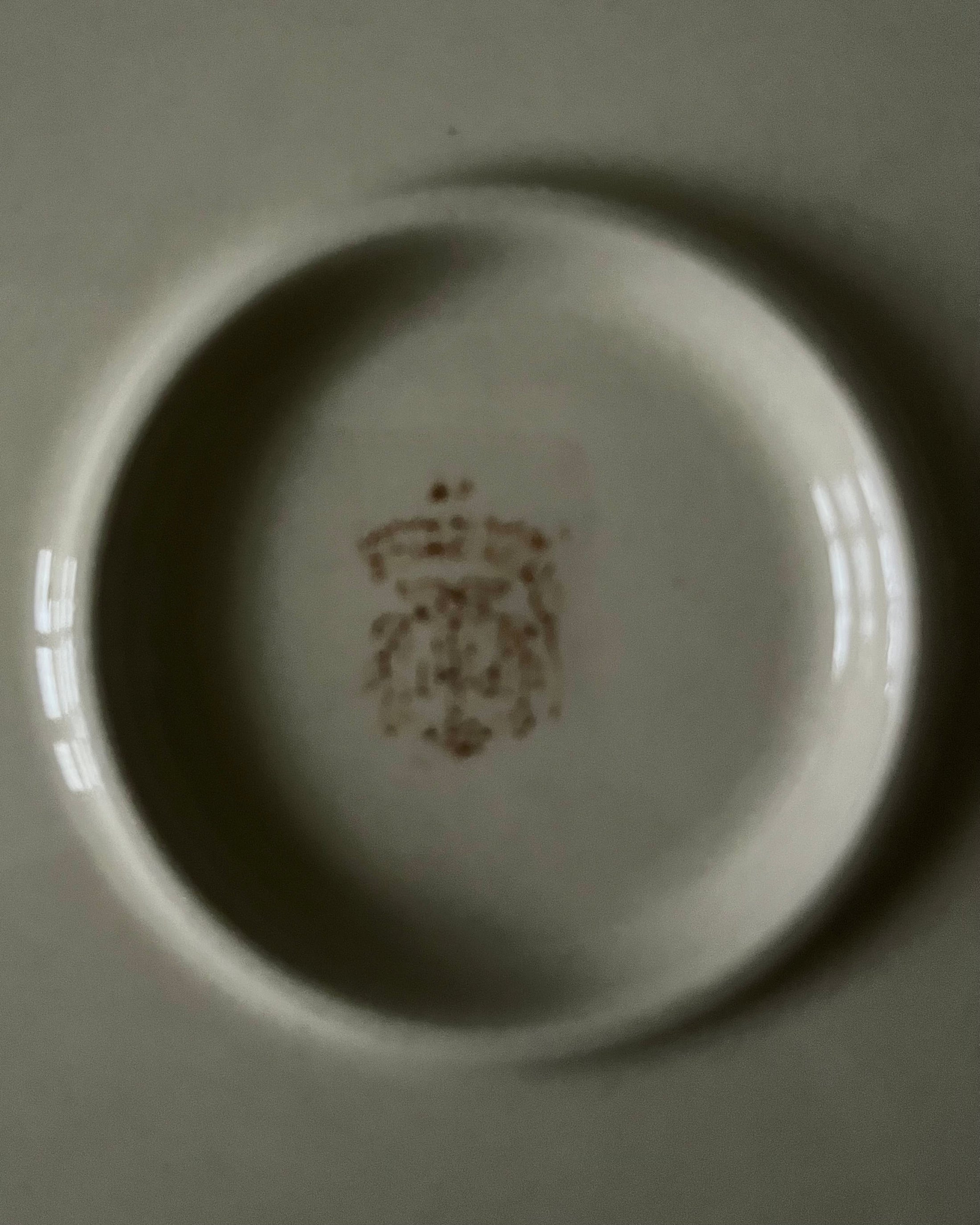 Plat rond plat en grès vernissé