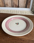 Charger l'image dans la visionneuse de la galerie, Plat rond plat terre de fer Gien
