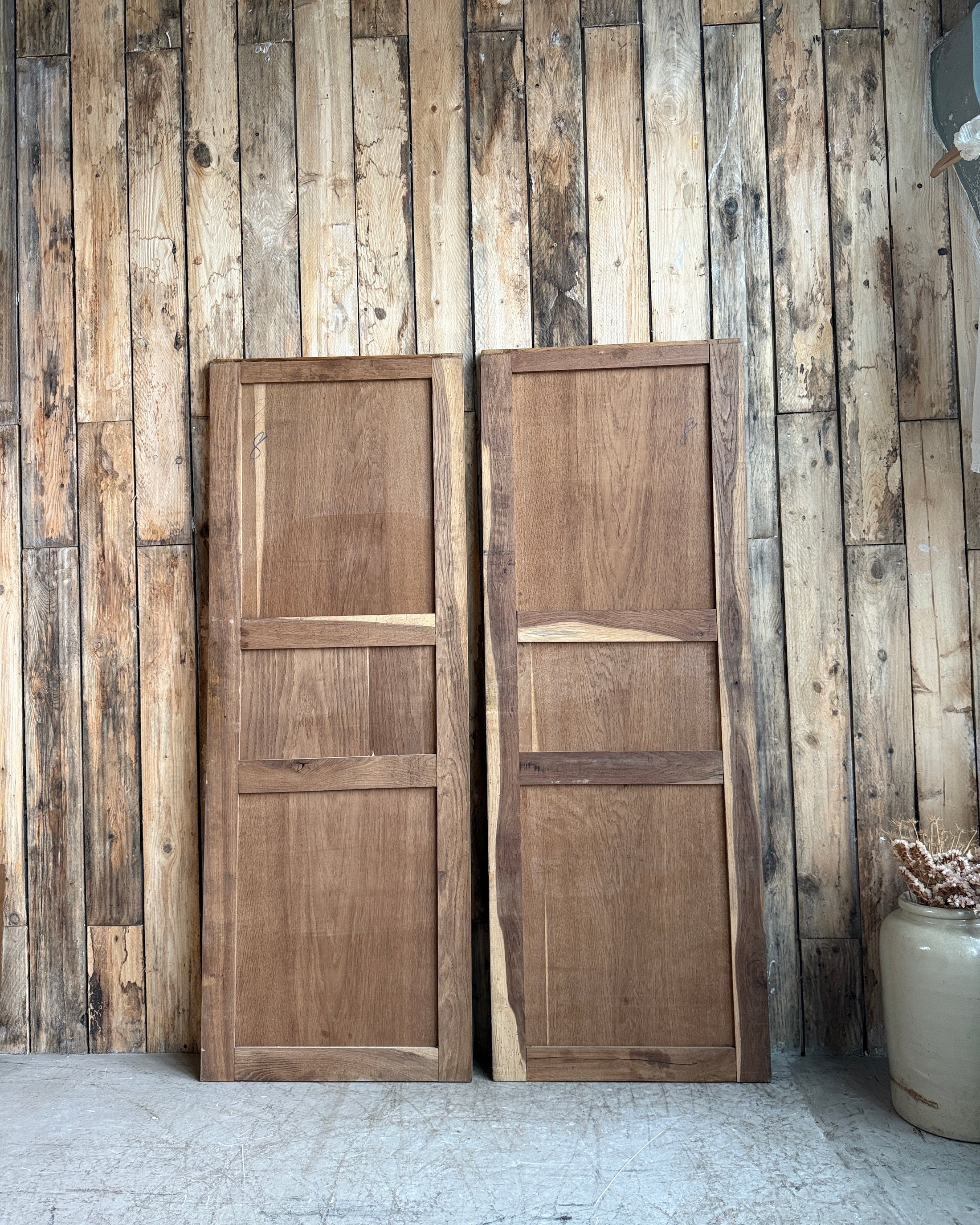 Paire de portes d’une armoire années 40