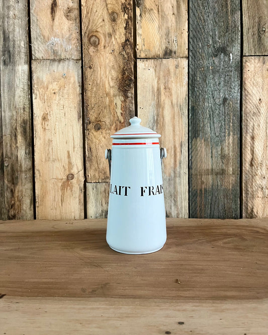 Pot à lait en porcelaine