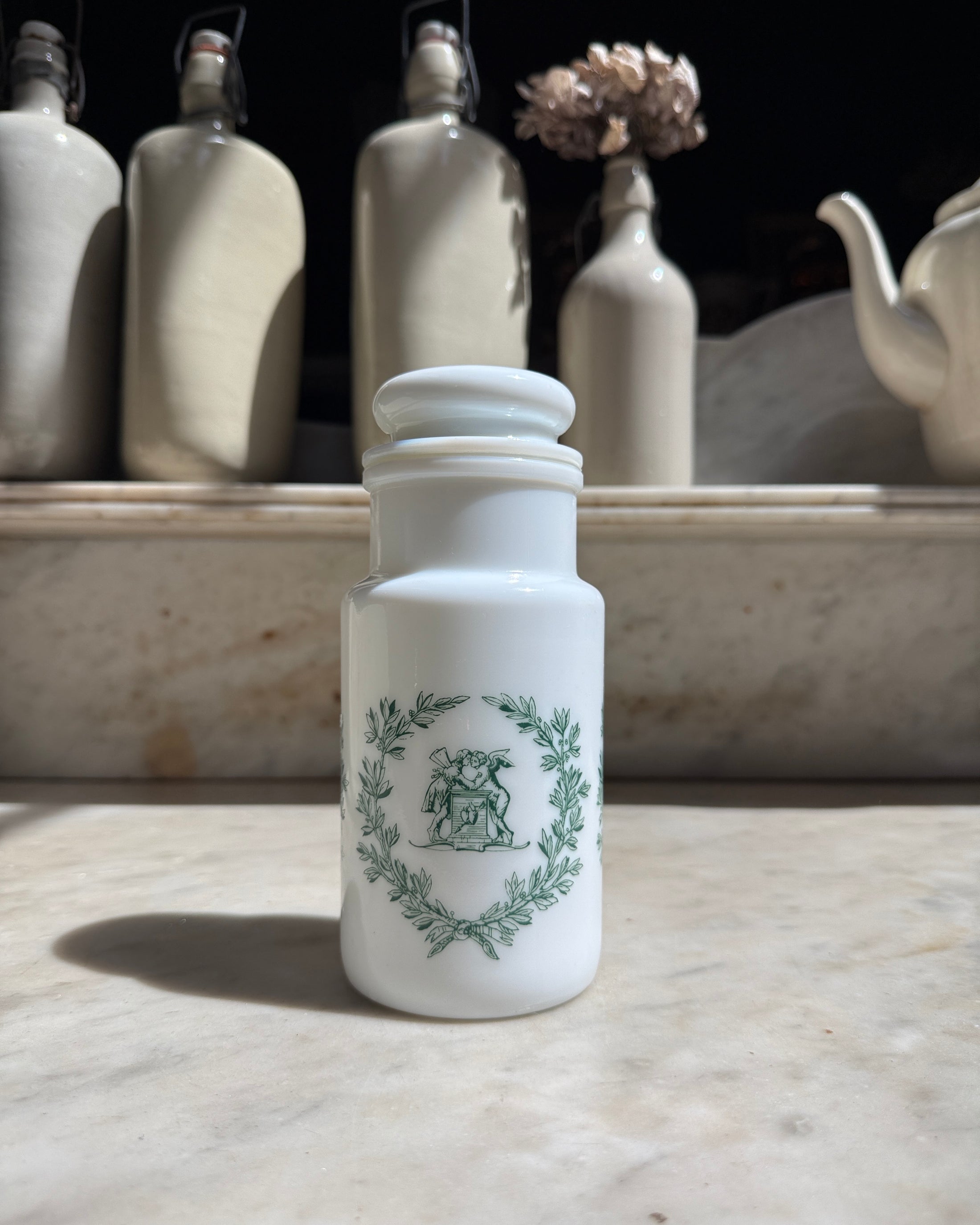 Pot d’apothicaire en opaline (moyen)