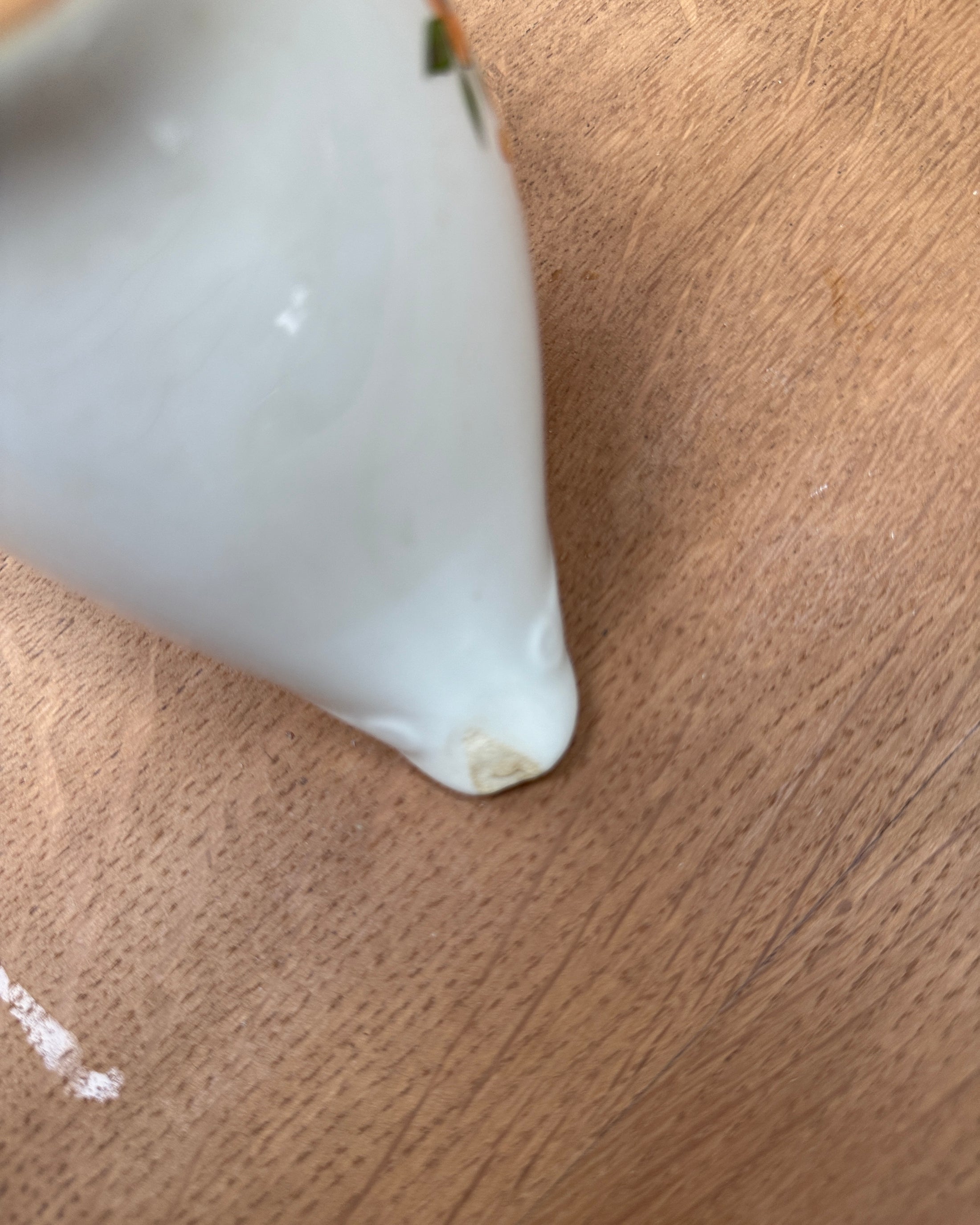 Saucière vintage en porcelaine fine Gien