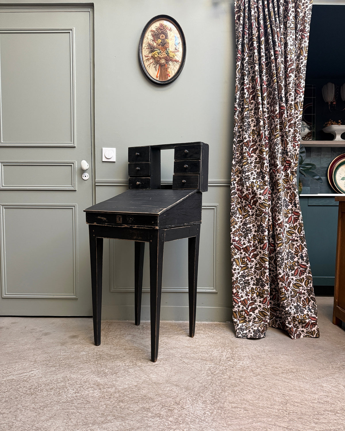 Petit bureau à gradin ancien
