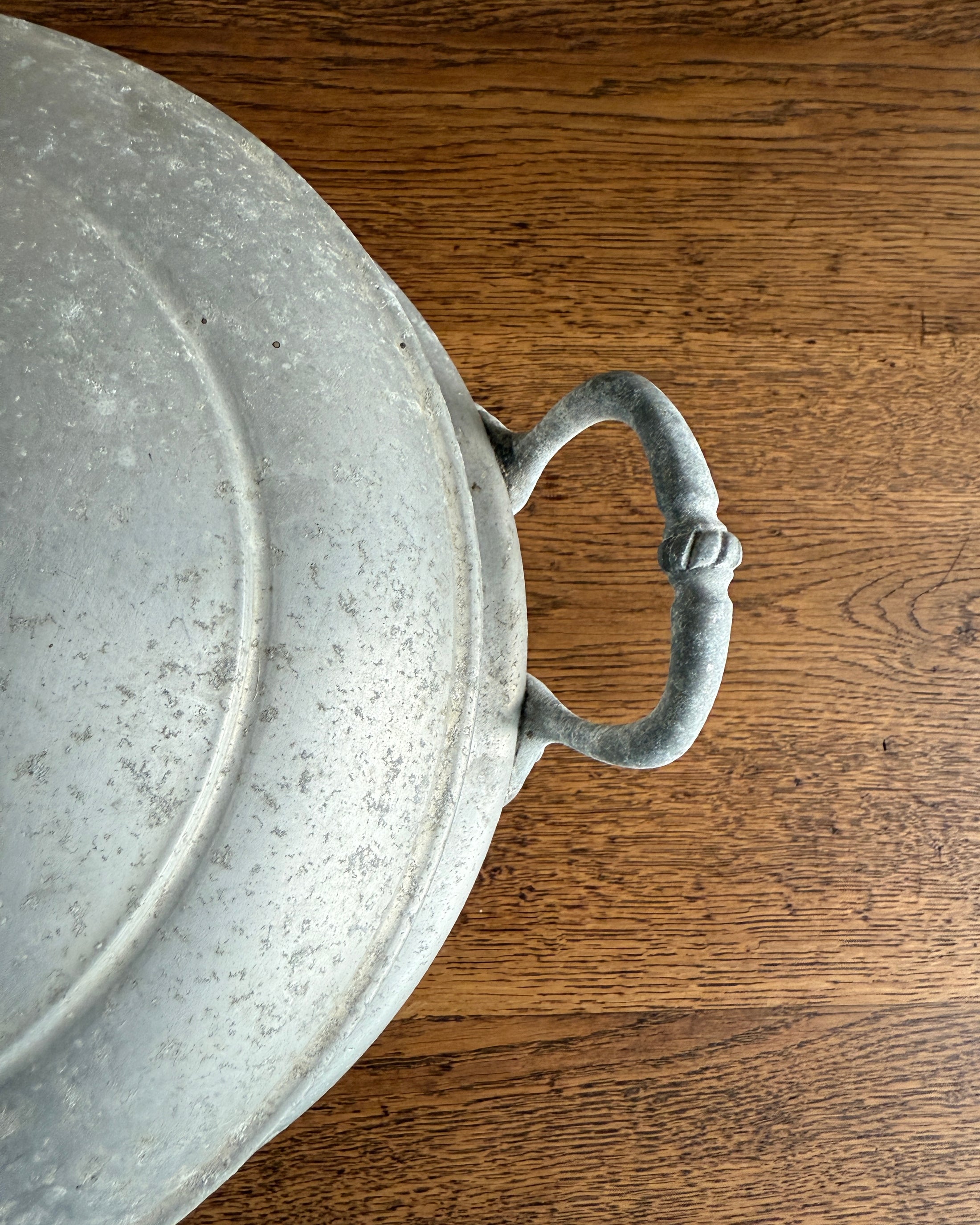 Soupière ancienne en fer