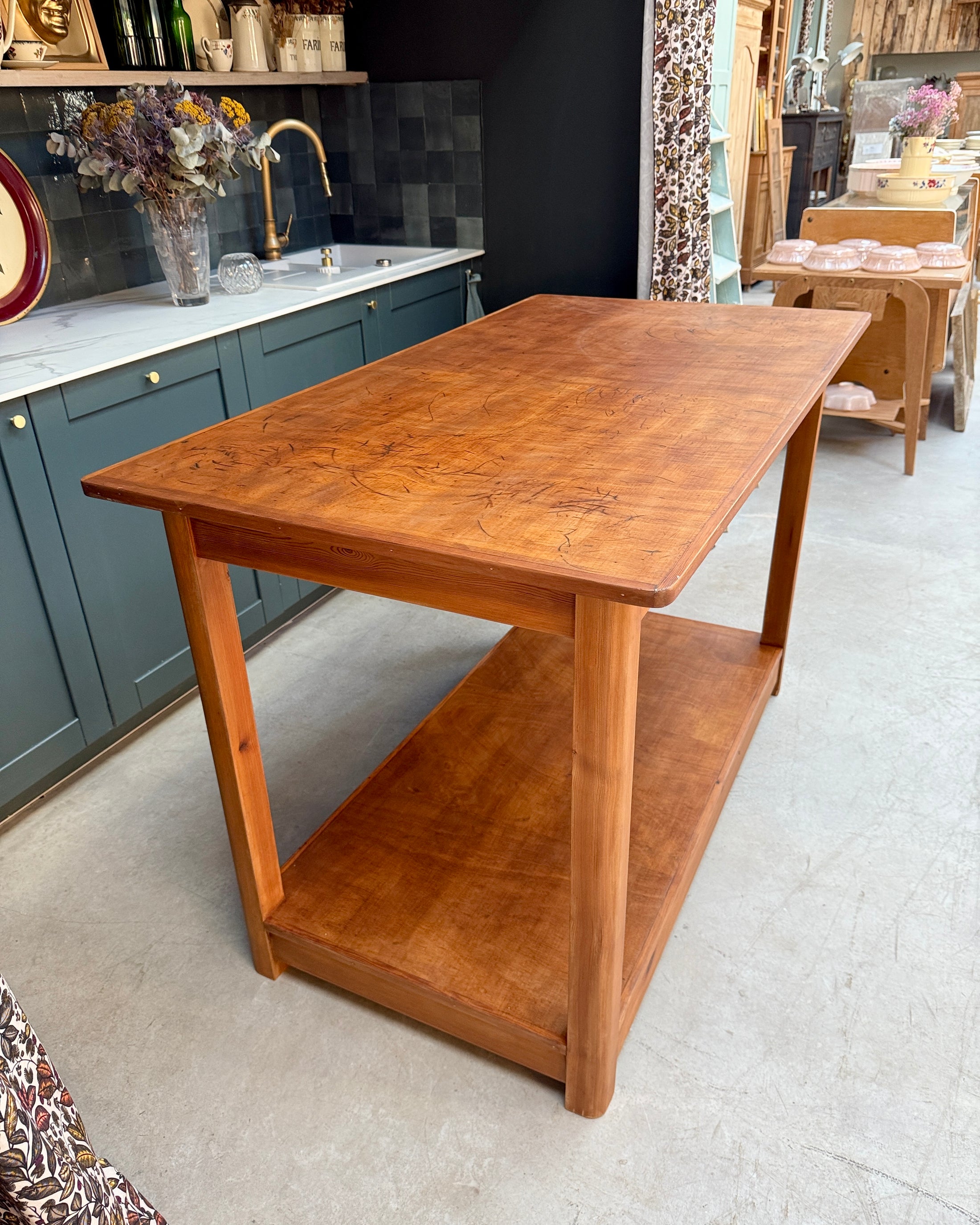 Table ancienne / ilôt