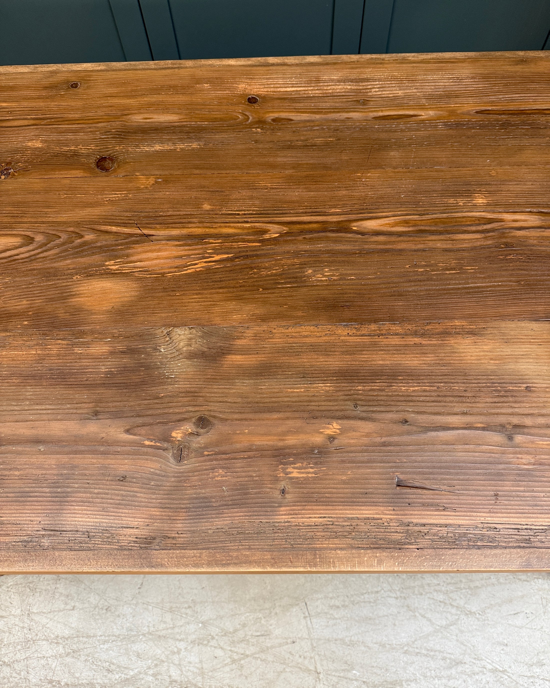 Table-à-manger de ferme