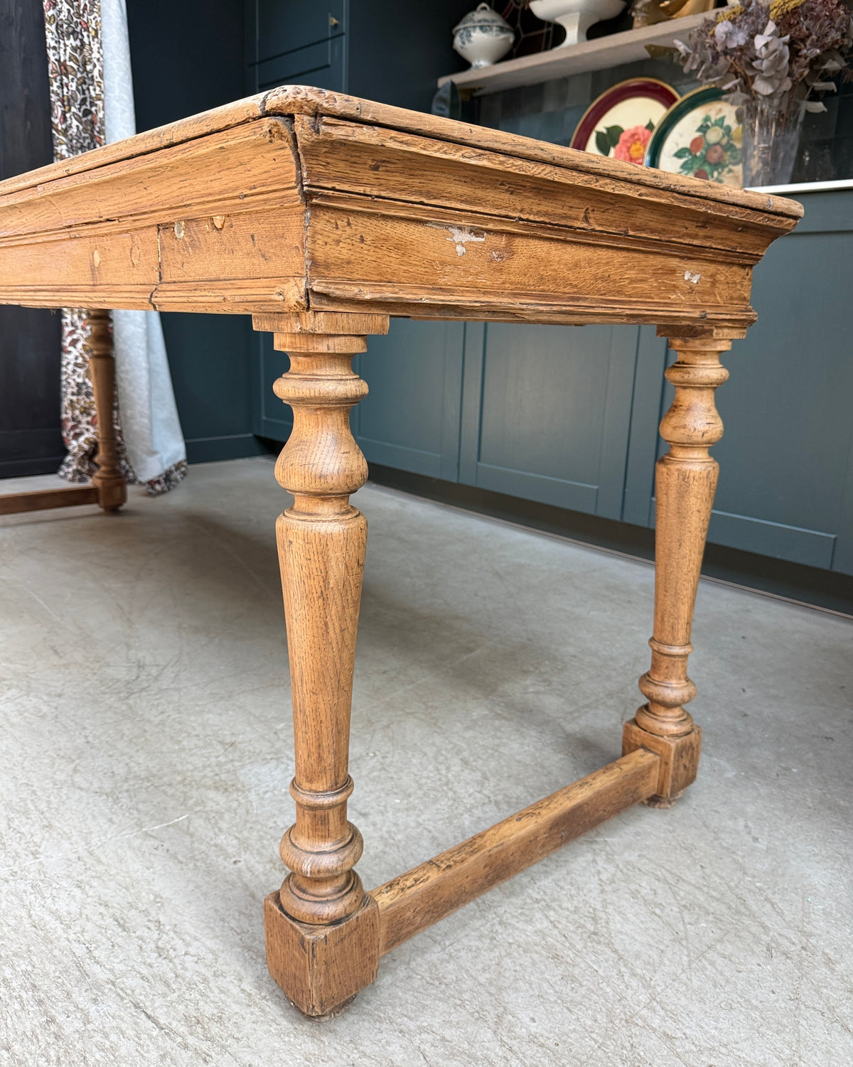 Table de ferme aux pieds tournés en chêne
