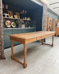 Charger l'image dans la visionneuse de la galerie, Table de ferme aux pieds tournés en chêne

