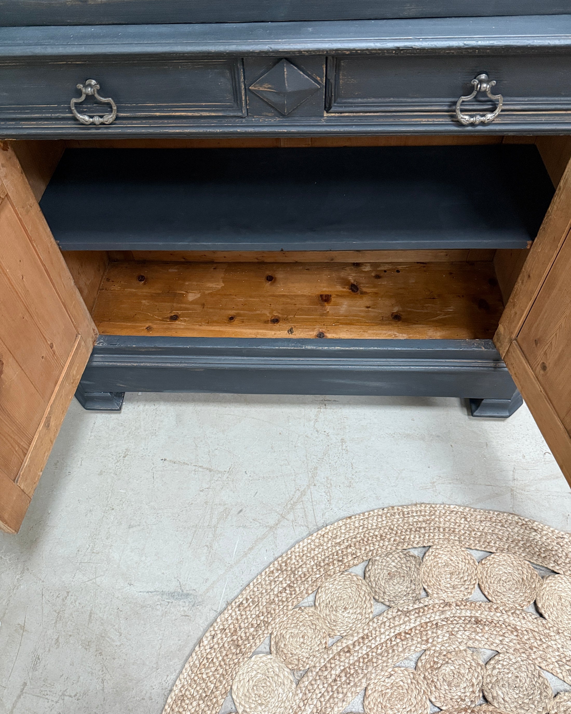 Vaisselier Louis Philippe patine noire