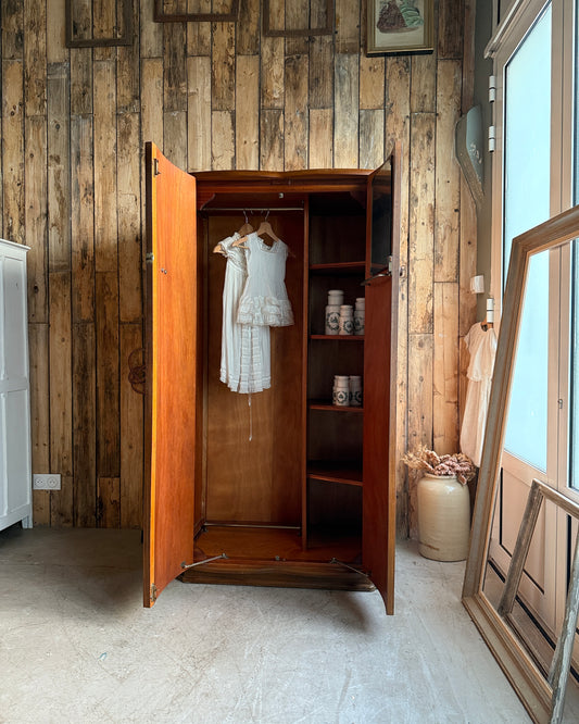 Vestiaire Art Déco anglais