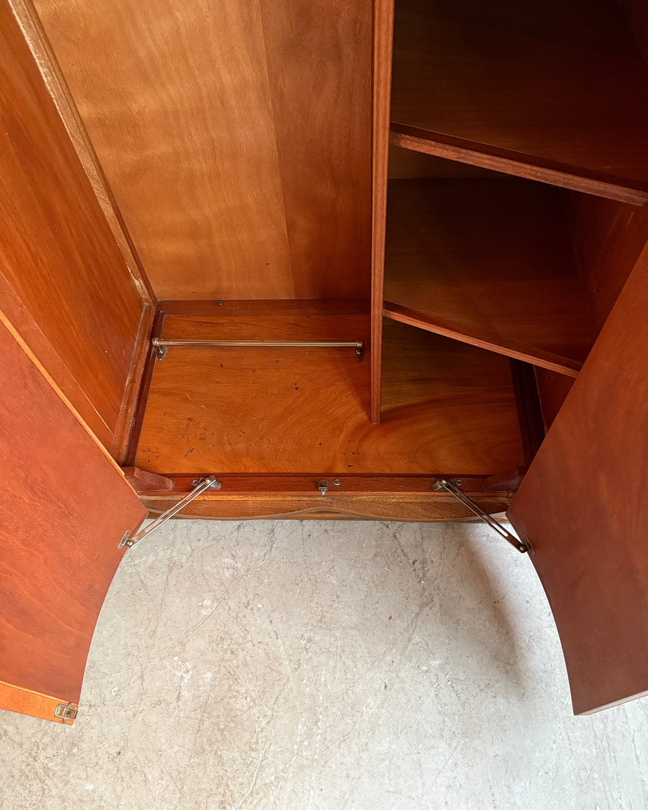 Vestiaire Art Déco anglais