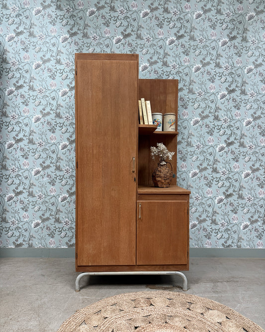 Vestiaire d’internat vintage en chêne