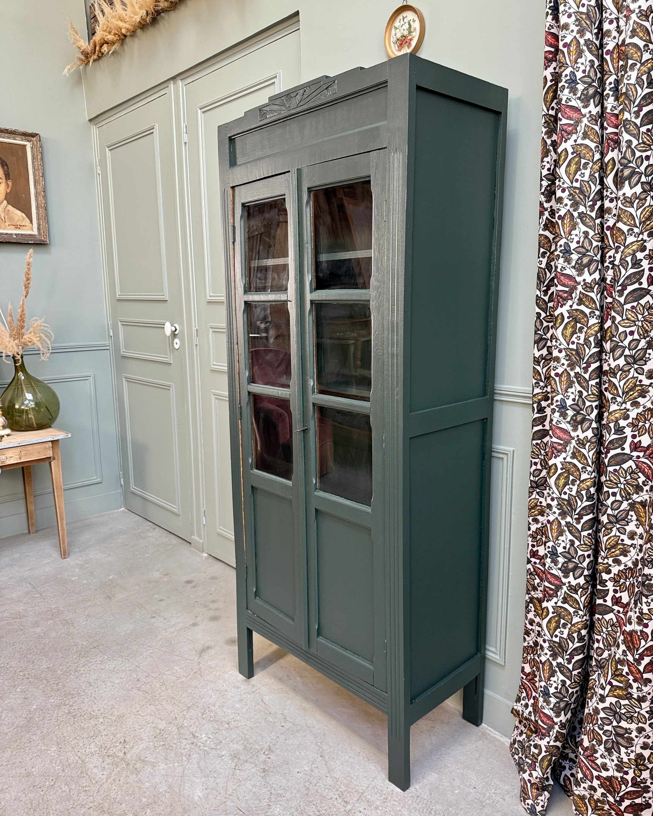 Vitrine Art Déco vert foncé