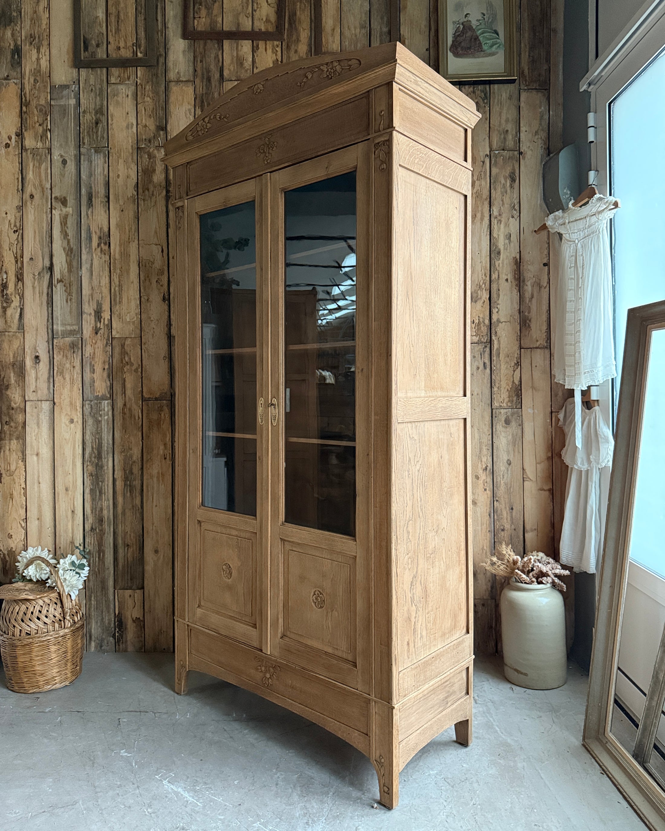 Vitrine Art Déco en chêne