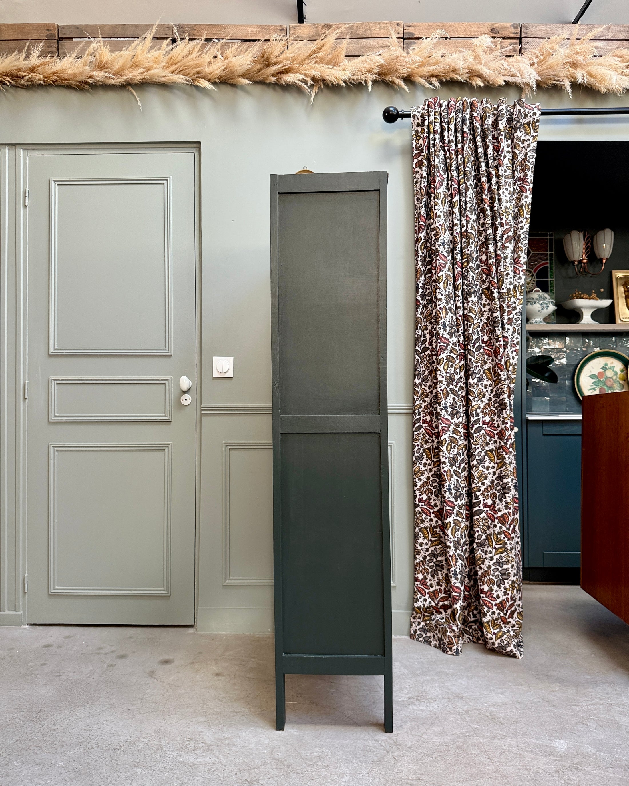 Vitrine Art Déco vert foncé