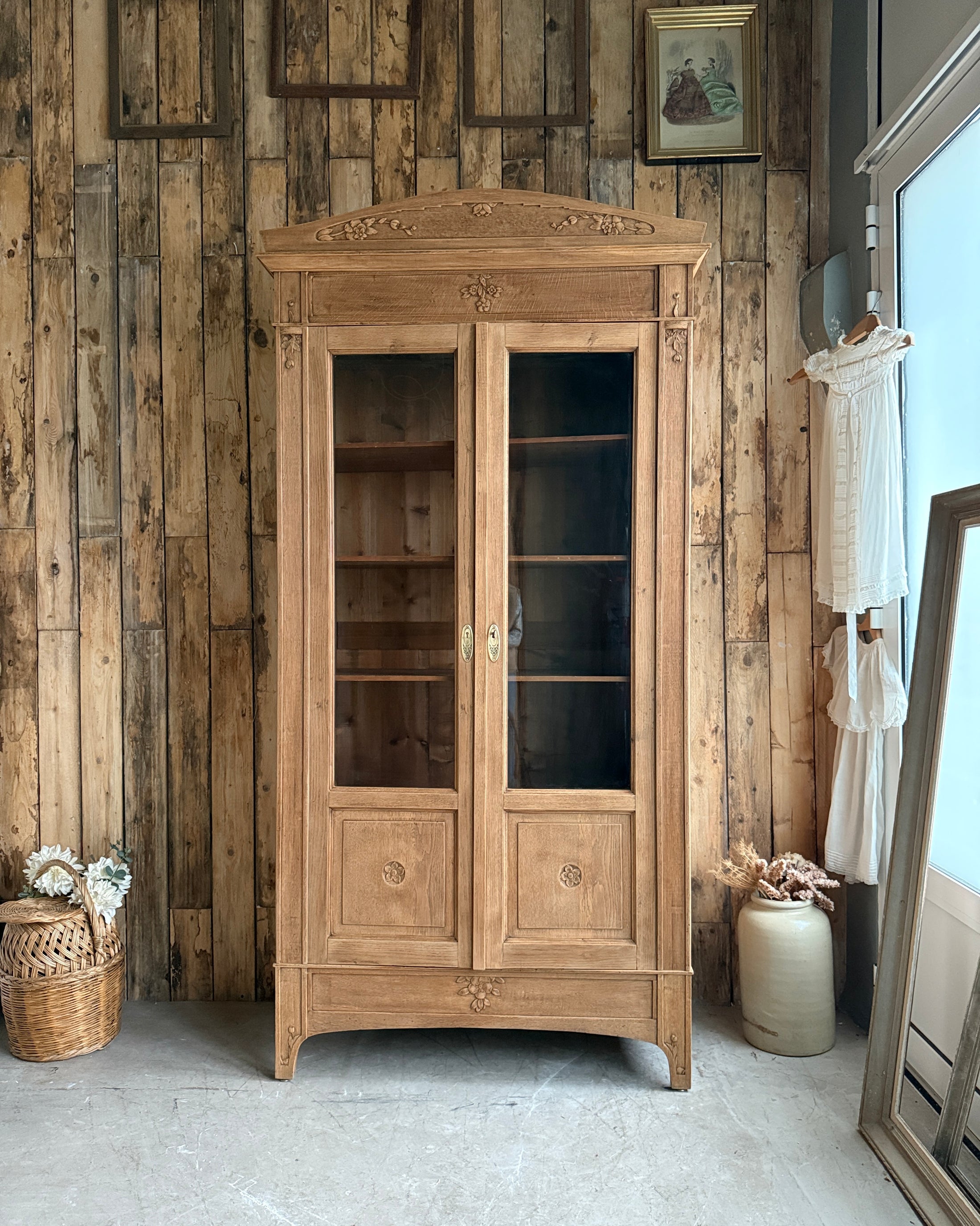 Vitrine Art Déco en chêne