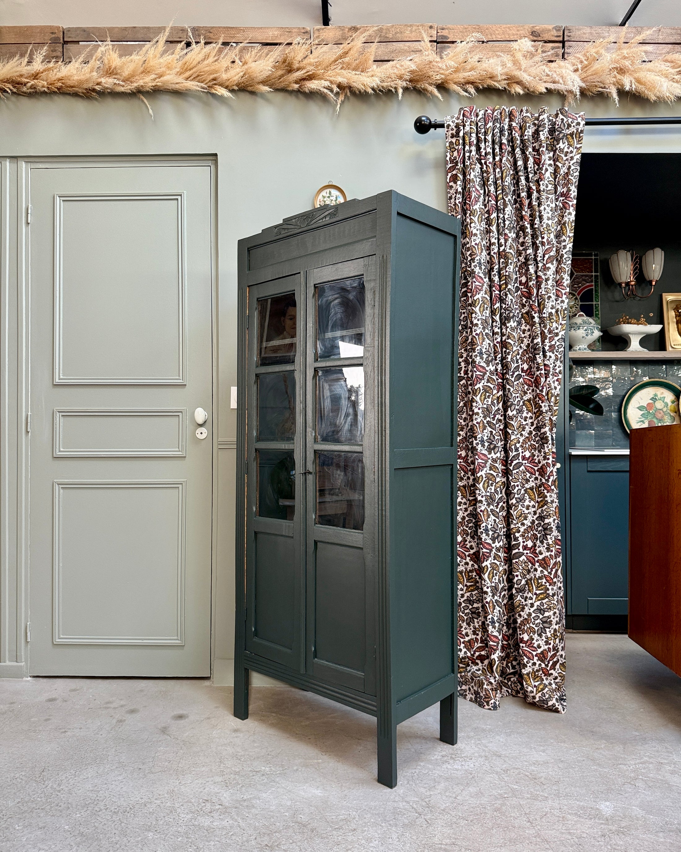 Vitrine Art Déco vert foncé