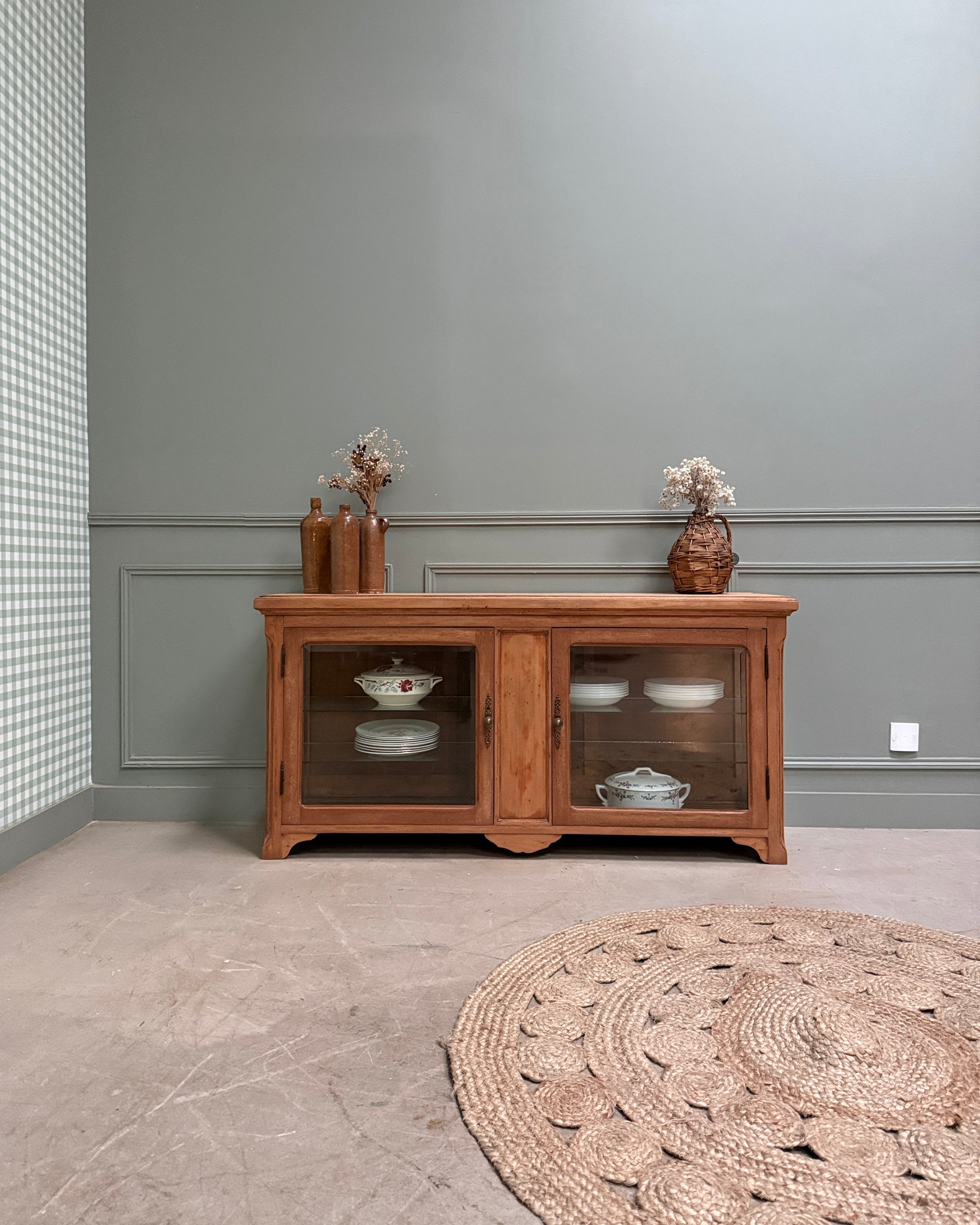 Vitrine ancienne basse