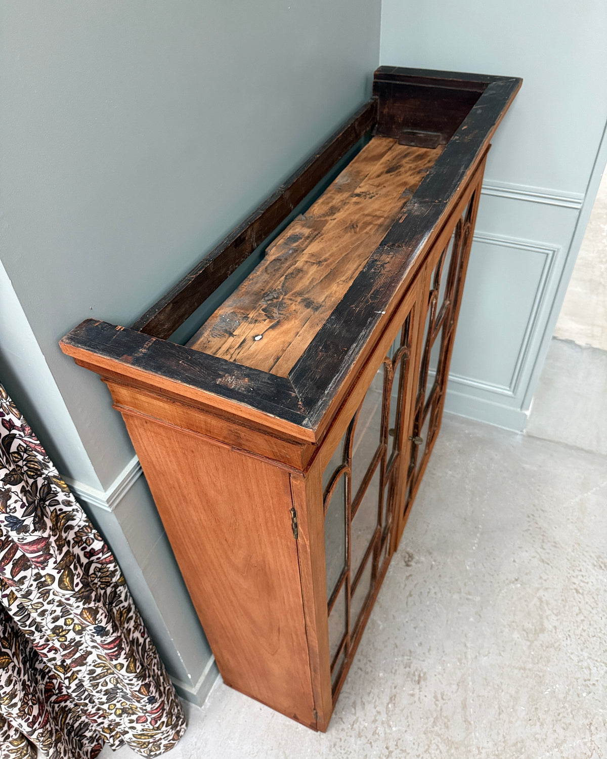 Vitrine anglaise ancienne