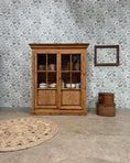 Charger l'image dans la visionneuse de la galerie, Vitrine campagne chic en pin
