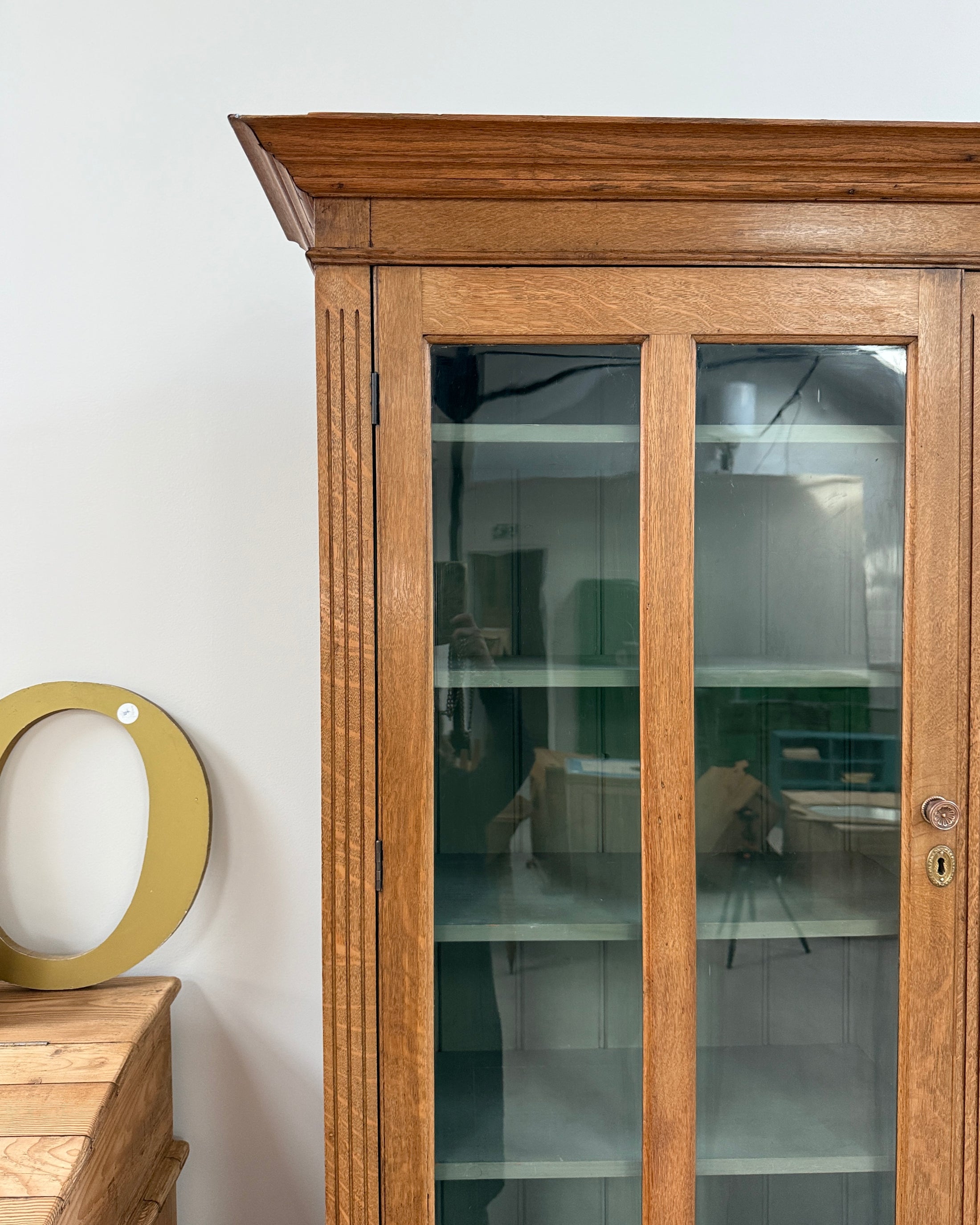 Grande vitrine de présentation deux corps