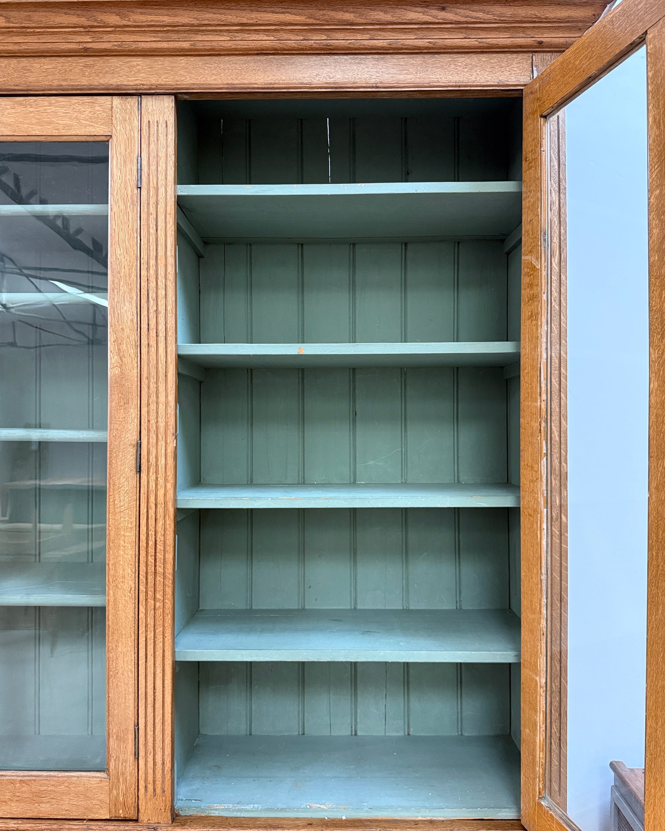 Grande vitrine de présentation deux corps