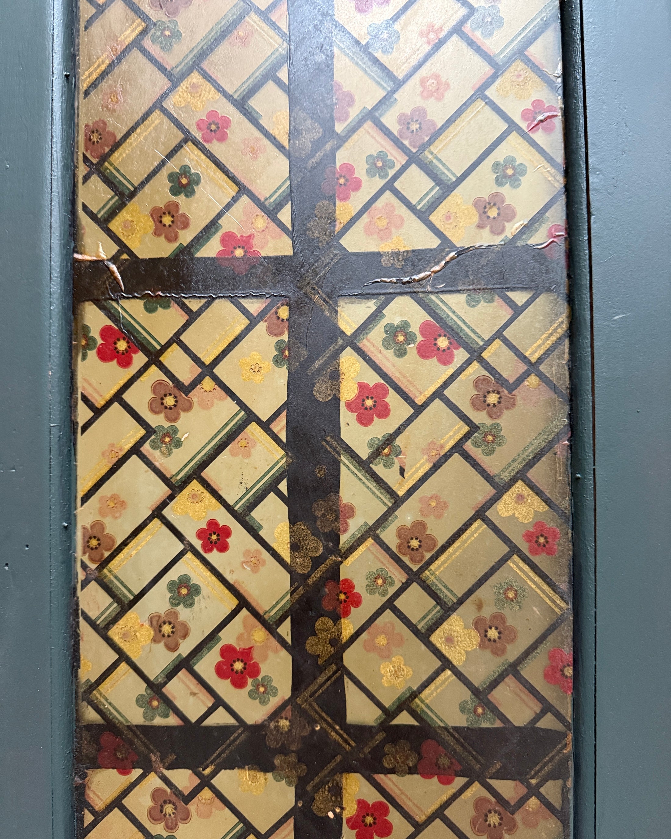 Vitrine parisienne vert foncé