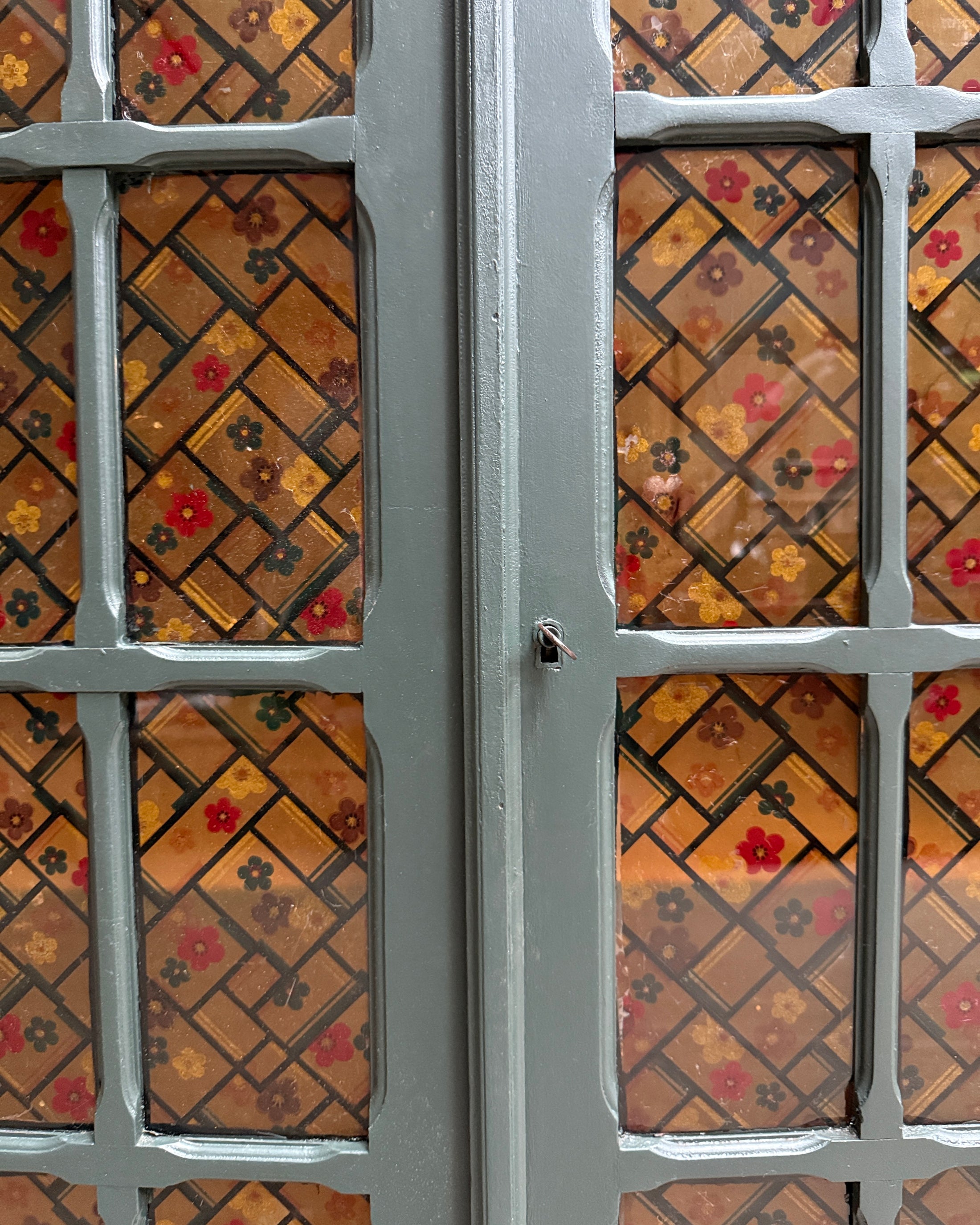 Vitrine parisienne vert foncé